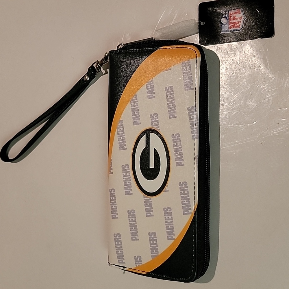 NFL GREEN BAY PACKERS CURVE ZIP AROUND ORGANIZER WALLET